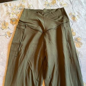 Offline by Aerie leggings olive green crossover with pockets